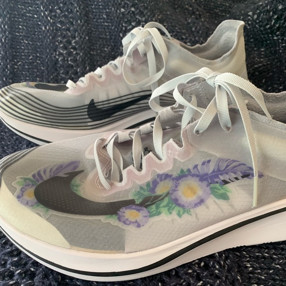 Nike Zoom Fly Pure Platinum Floral size 10 - Picture 2 of 6
